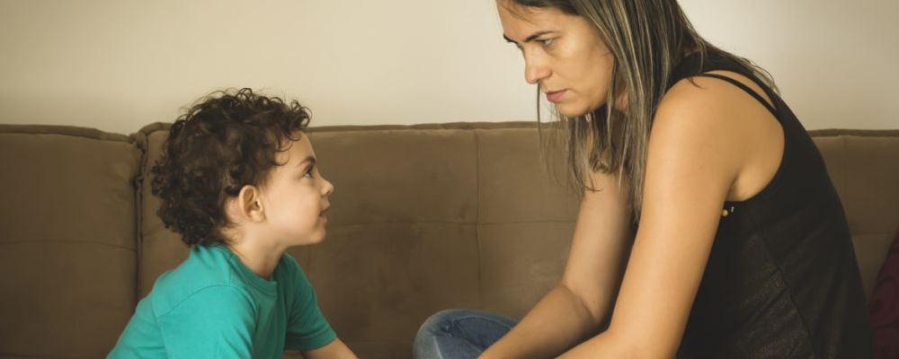 孩子处于叛逆期怎么办 如何应对孩子的叛逆期 孩子处于叛逆期父母该怎么做